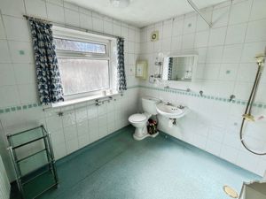 Wet room- click for photo gallery